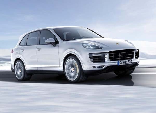 2015-porsche-cayenne-turbo-s-front-action1-600-001