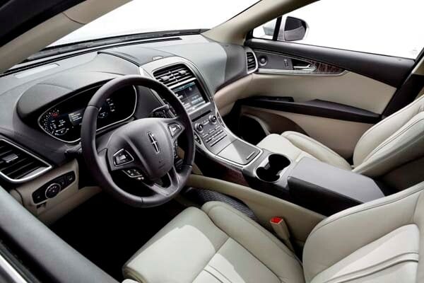 2016-lincoln-mkx-interior-front-look-in1-600-001