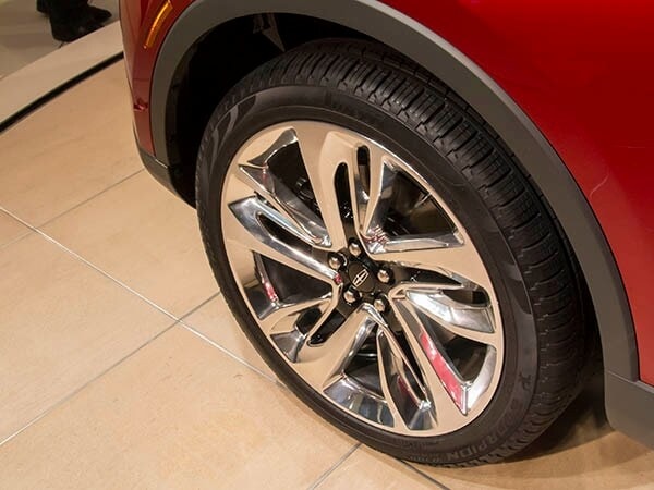 2016-lincoln-mkz-06-600-001