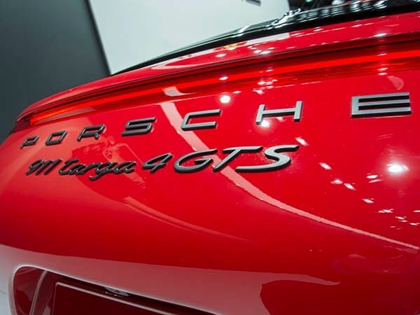 2016-porsche-911-targa4-gts-07-600-001