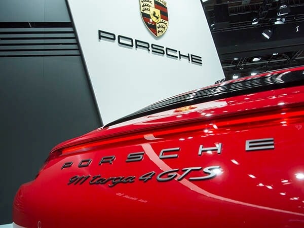 2016-porsche-911-targa4-gts-08-600-001