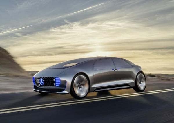 mercedes-benz-f015-concept-front-action3-600-001