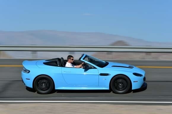 07-am-v12-vantage-s-roadster-blue-600-001
