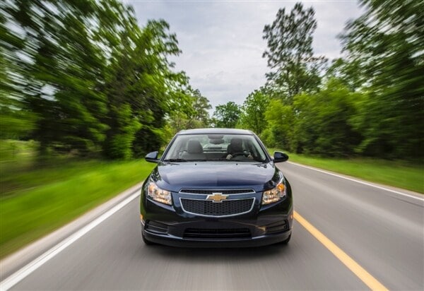 2014-chevrolet-cruze-td-016-600-001