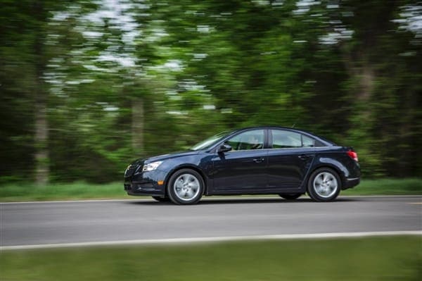 2014-chevrolet-cruze-td-020-600-001