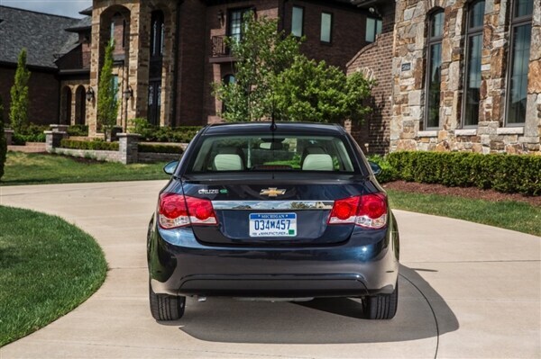 2014-chevrolet-cruze-td-027-600-001