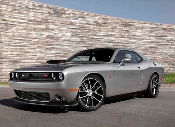 2015-dodge-challenger-shaker-scat-pack-front-static2-600-001
