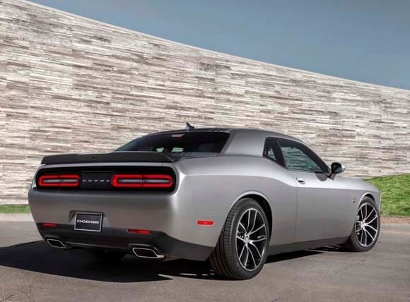 2015-dodge-challenger-shaker-scat-pack-rear-static2-600-001