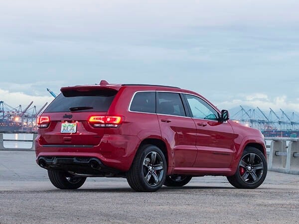 2015-jeep-grand-cherokee-srt-01-600-001