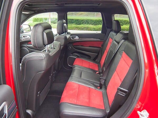 2015-jeep-grand-cherokee-srt-07-600-001