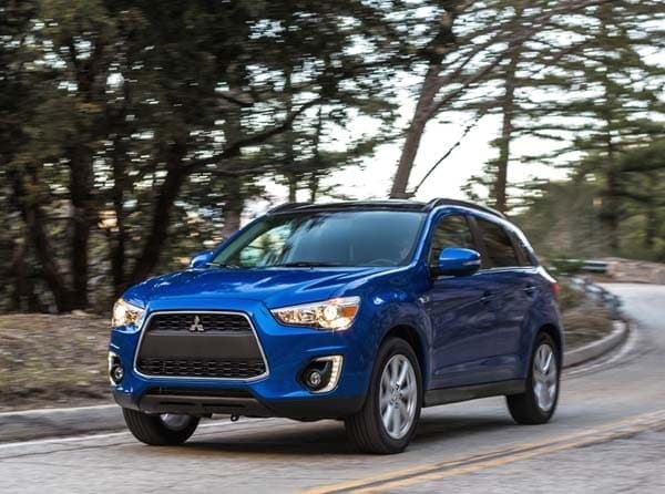 2015-mitsubishi-outlander-sport-gt-2.4-front-action3-600-001