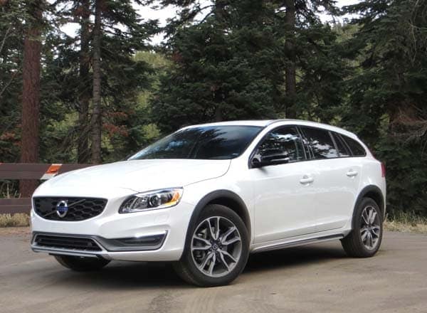 2015-volvo-v60-cross-country-11-600-001