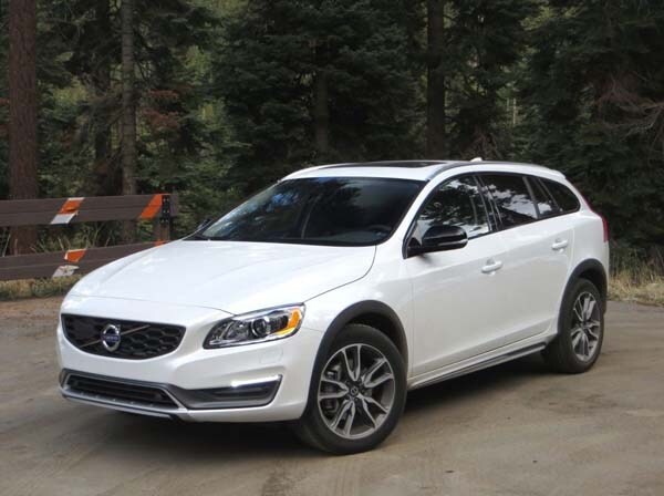 2015-volvo-v60-cross-country-12-600-001