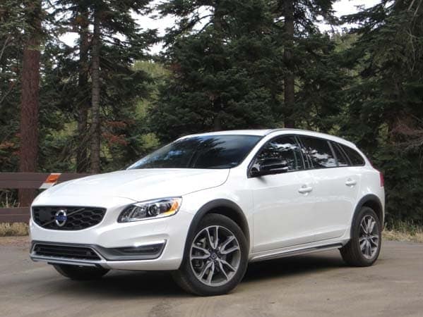 2015-volvo-v60-cross-country-13-600-001