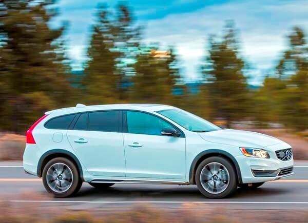 2015-volvo-v60-cross-country-22-600-001