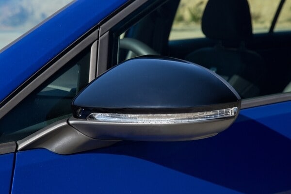 2015-vw-golf-r-28-600-001