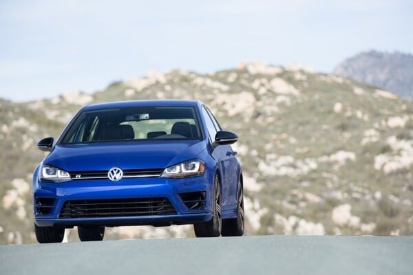 2015-vw-golf-r-32-600-001