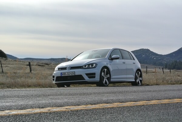 2015-vw-golf-r-4-600-001