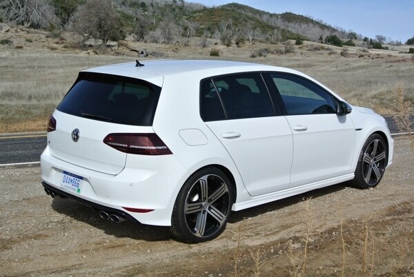 2015-vw-golf-r-7-600-001