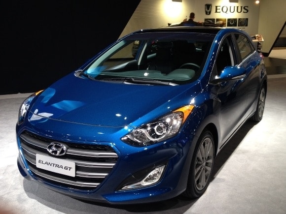 2016-hyundai-elantra-gt-1-580-600-001