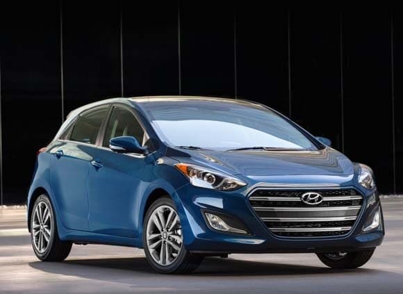2016-hyundai-elantra-gt-front-static1-600-001