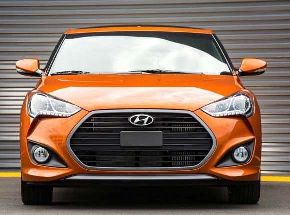 2016-hyundai-veloster-turbo-head-on-static1-600-001