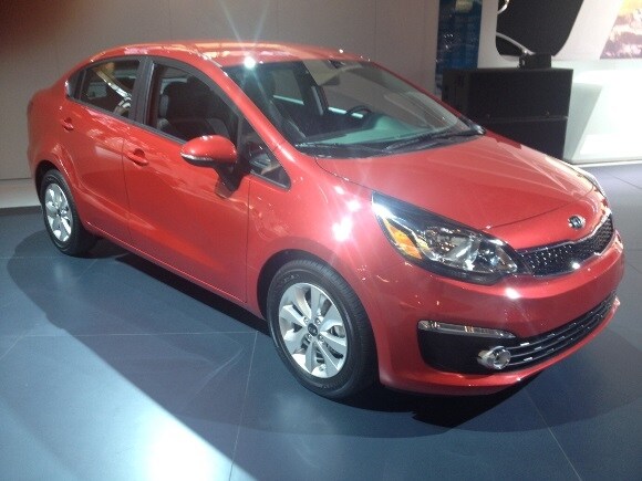2016-kia-rio-3-580-600-001