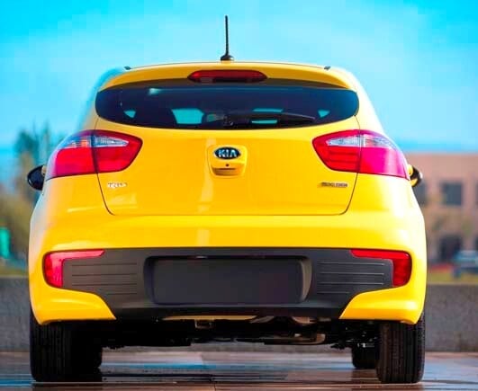 2016-kia-rio-5-door-sx-tail-on-600-001