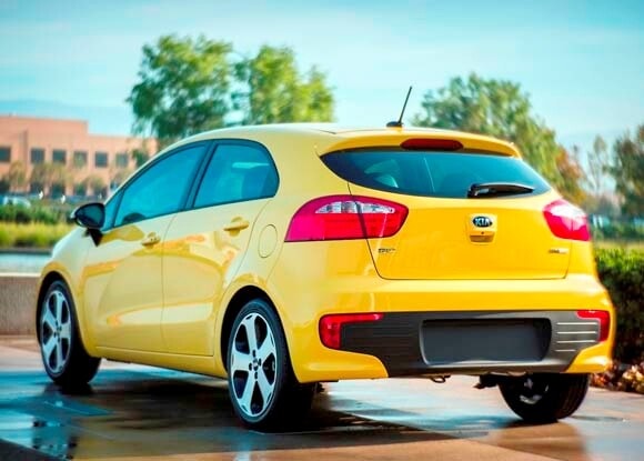 2016-kia-rio-sx-static-rear-600-001