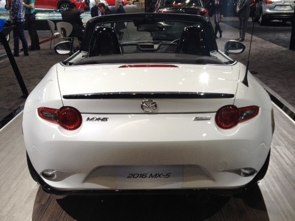 2016-mazda-miata-3-580-600-001