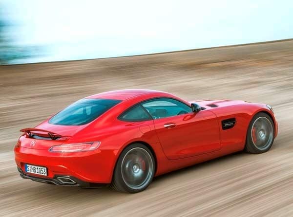 2016-mercedes-amg-gt-rear-action-600-001