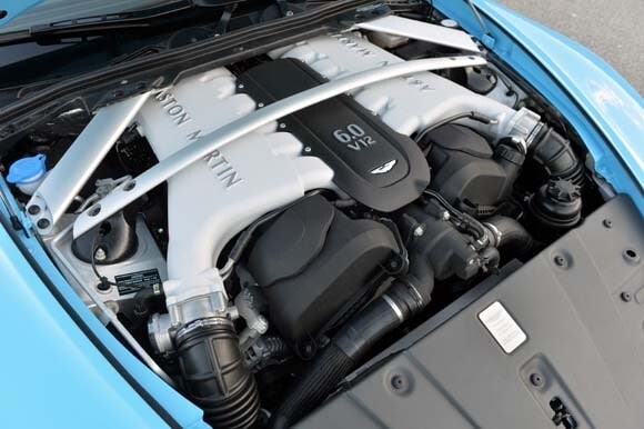29-am-v12-vantage-s-roadster-blue-600-001