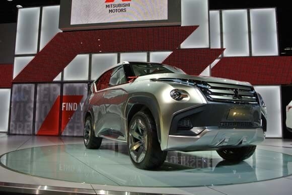 mitsubishi-gc-phev-concept-3-600-001