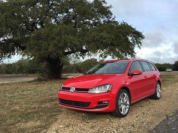 2015-volkswagen-golf-sportwagon-exterior-02-600-001