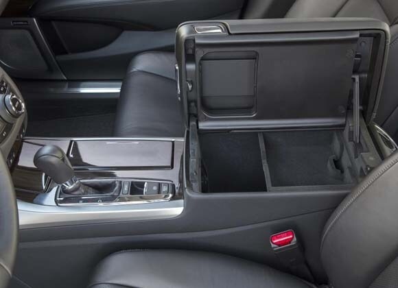 2016-acura-rlx-center-console-detail2-600-001