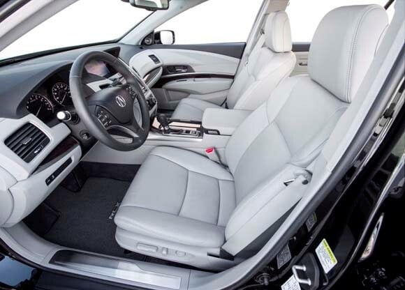 2016-acura-rlx-interior-look-in-front1-600-001