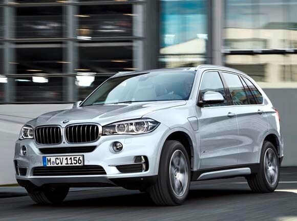 2016-bmw-x5-xdrive40e-front-action1-600-001