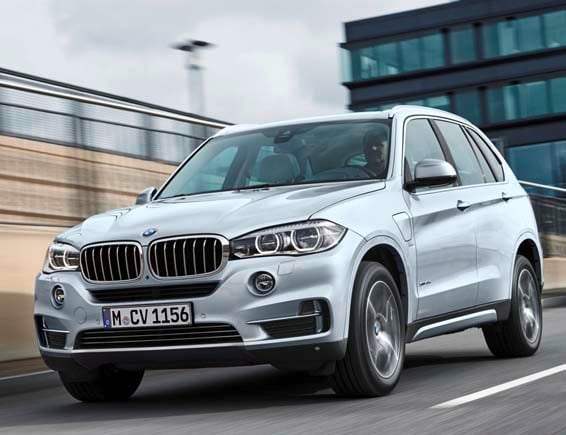2016-bmw-x5-xdrive40e-front-action2-600-001
