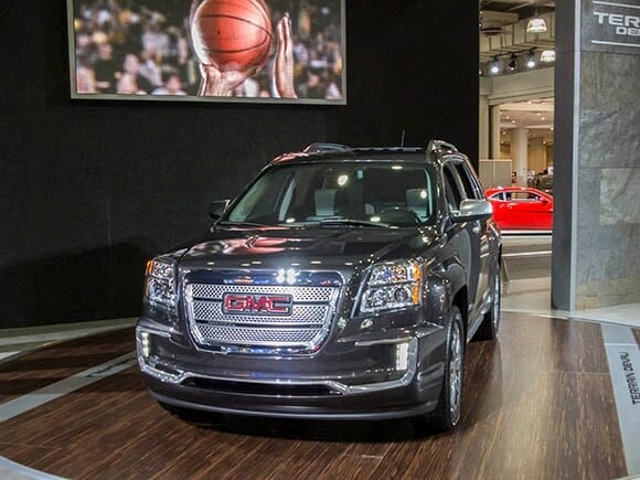 2016-gmc-terrain-03-600-001