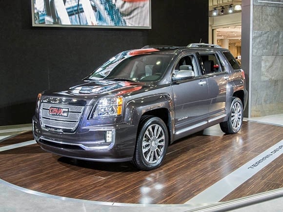 2016-gmc-terrain-04-600-001