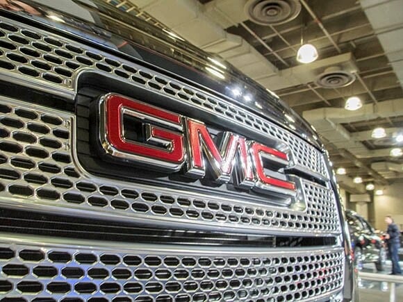 2016-gmc-terrain-12-600-001