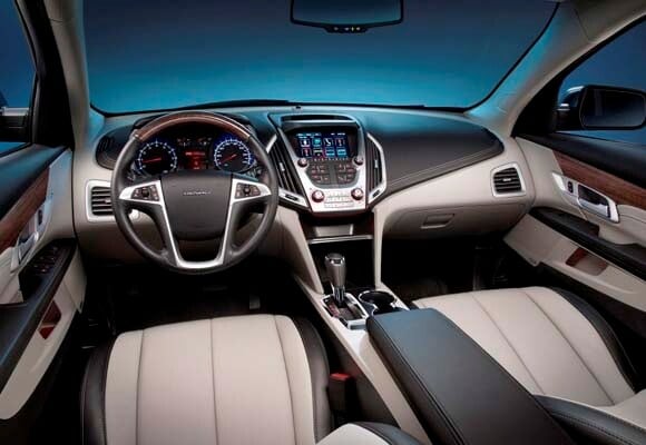 2016-gmc-terrain-denali-interior-front1-600-001