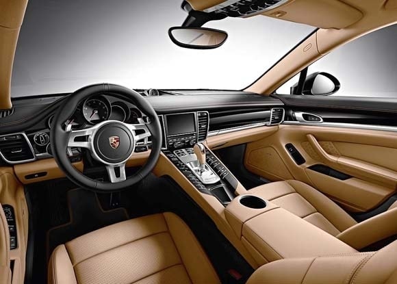 2016-porsche-panamera-edition-interior-front1-600-001