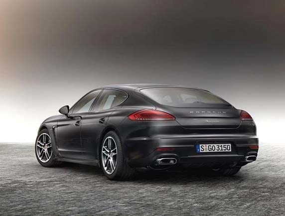 2016-porsche-panamera-edition-rear-static1-600-001