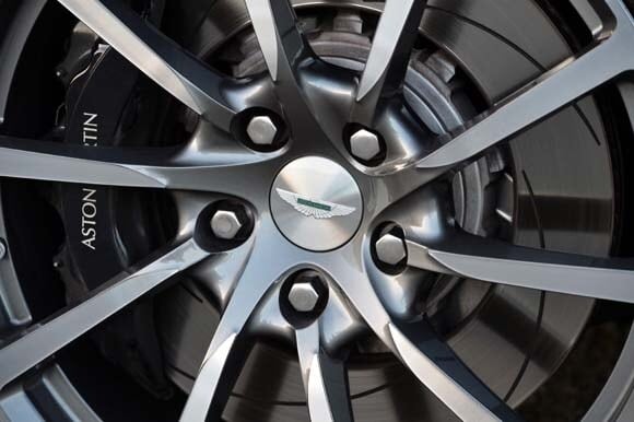 23-2015-aston-martin-rapide-s-600-001