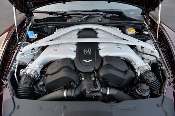 32-2015-aston-martin-rapide-s-600-001