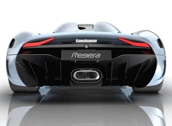 koengisegg-regera-tail-on-static1-600-001