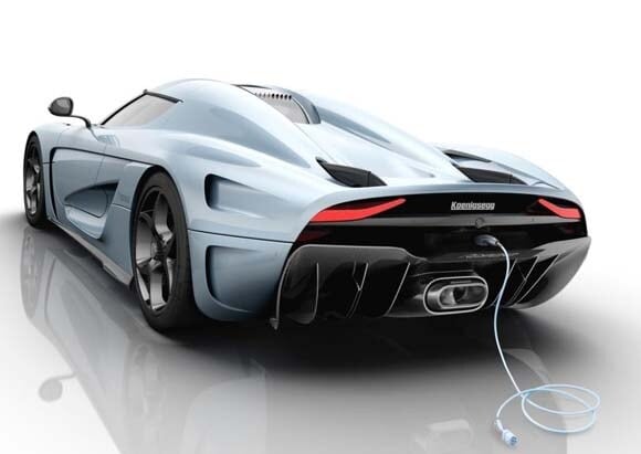 koenigsegg-regera-rear-with-charger-cord-600-001