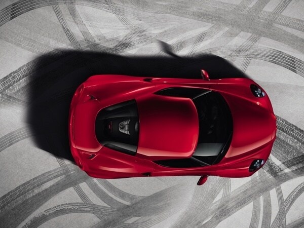 2014-alfa-romeo-4c-launch-edition-7-600-001