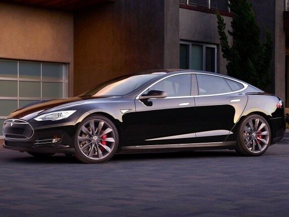 2015-tesla-model-s-p85d-1-573-600-001